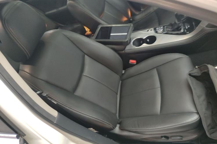 Used Infiniti Q50L 2015 2.0T Enjoyment Edition Right Front Seat