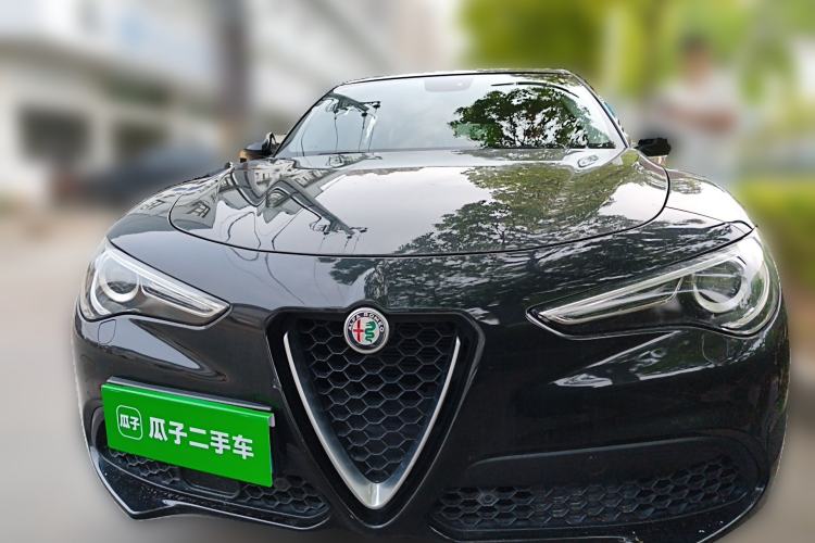 Used Alfa Romeo Stelvio 2017 2.0T 200HP Elite Edition Front