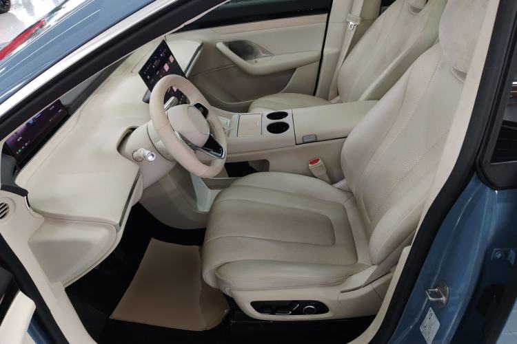 Used Hima Luxeed R7 2024 All-Electric 667 km Max