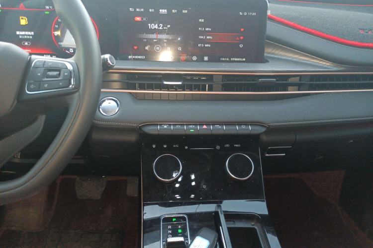 Used EXEED Zhuifeng C-DM 2022 1.5 TCI-DHT 105 km "Chengfeng Qi" Edition
