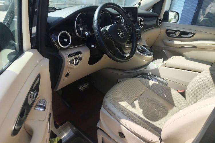 Used Mercedes-Benz V-Class 2016 V 260 L Prestige Extended Edition