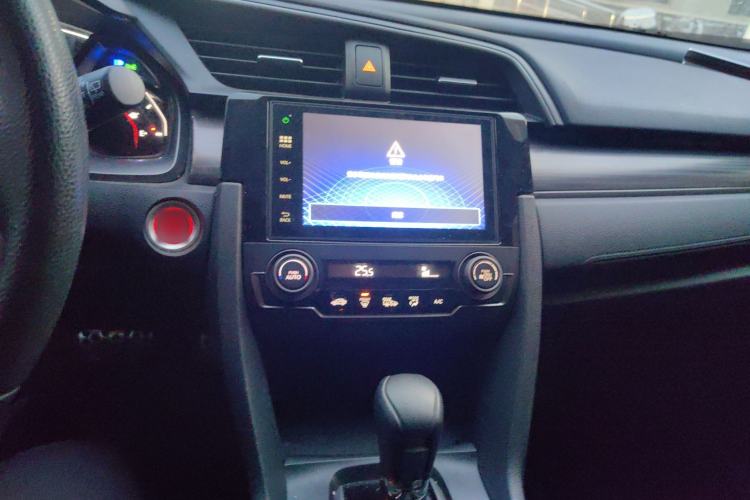 Used Honda Civic 2021 HATCHBACK 220TURBO CVT Trendy Cool Edition
