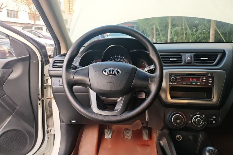 Used Kia K2 2012 Sedan 1.4L MT GLS Commemorative Edition
