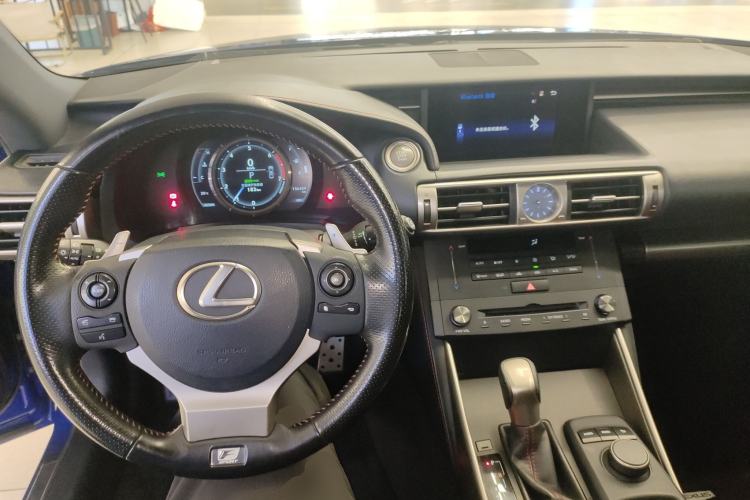 Used Lexus IS 2015 200t F SPORT