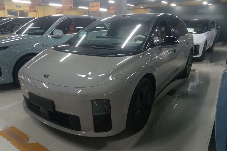 Used Li Auto i6 2025 Model Two-Wheel-Drive Standard Type