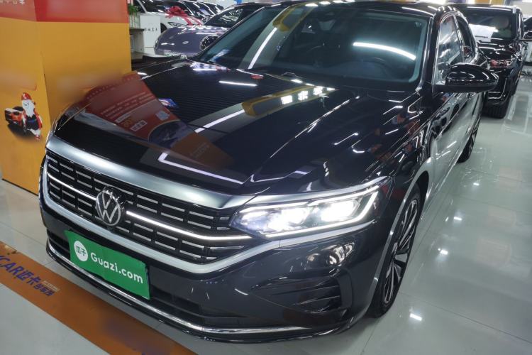 Used Volkswagen Passat 2023 330TSI Prestige Edition