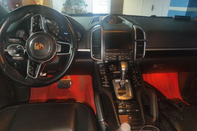 Used Porsche Cayenne 2015 Cayenne 3.0T Center Console