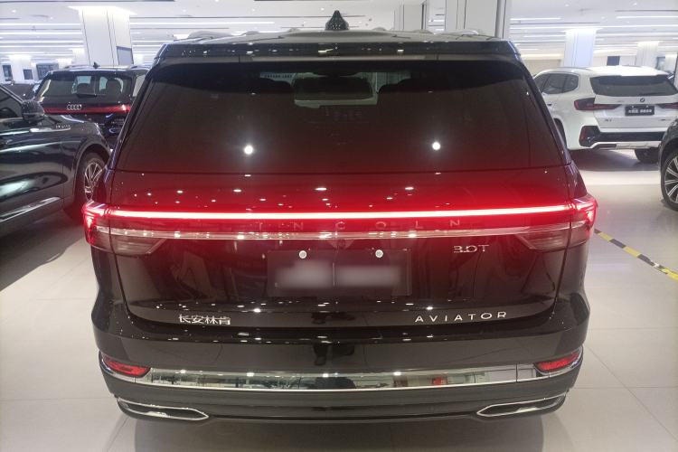 Used Lincoln Aviator 2024 3.0T V6 All-Wheel-Drive Elegance Edition Six Seats Rear