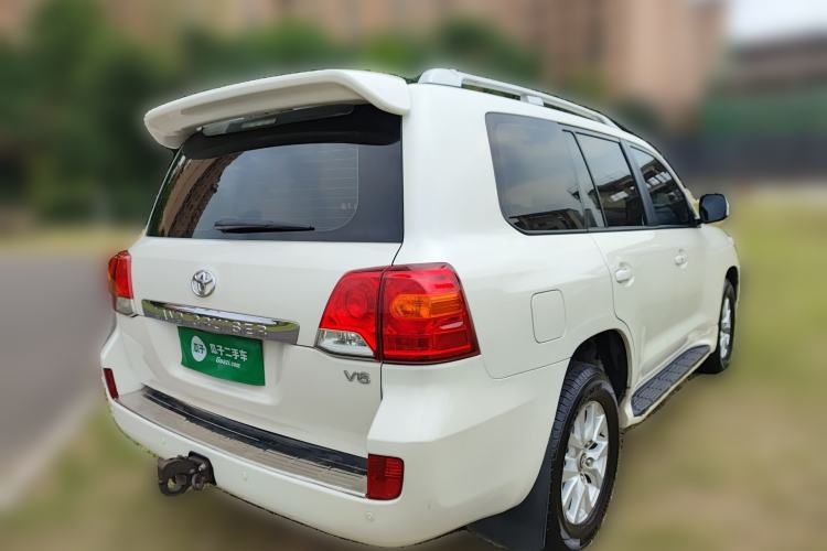 Used Toyota Land Cruiser 2015 4.0L 5-Seater Middle East Version
