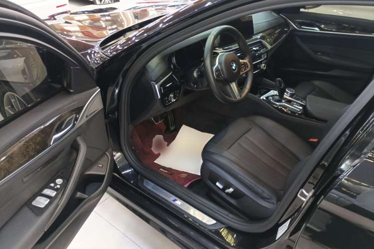 Used BMW 5 Series 2018 525Li M Sport Package
