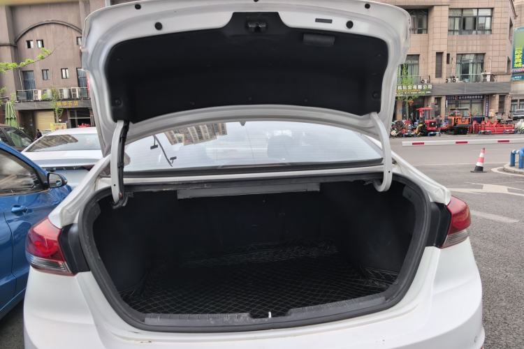 Used Hyundai Elantra (6th Generation / Lingdong) 2016 1.6L Automatic ZhiXuan – Elite Version Trunk