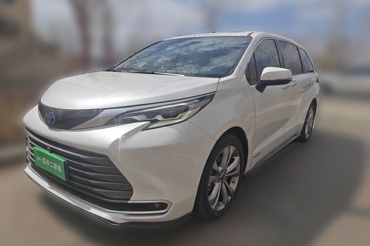Used Toyota SIENNA 2023 2.5L Hybrid Deluxe Edition