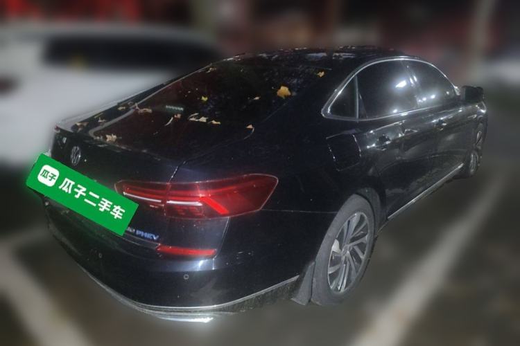 Used Volkswagen Passat New Energy 2019 430 PHEV Hybrid Luxury Edition Rear Right 45 Deg