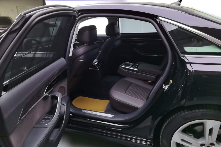 Used Audi A8 2023 A8L 50 TFSI quattro Prestige Edition
