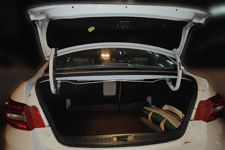 Used FORTHING Joyear S50 2017 1.6L CVT Luxury Model