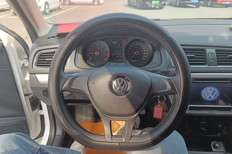 Used Volkswagen Lavida 2017 1.6L Manual Fashion Edition