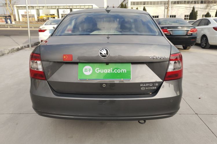 Used Skoda Rapid 2013 1.6L Manual Smart Selection Model