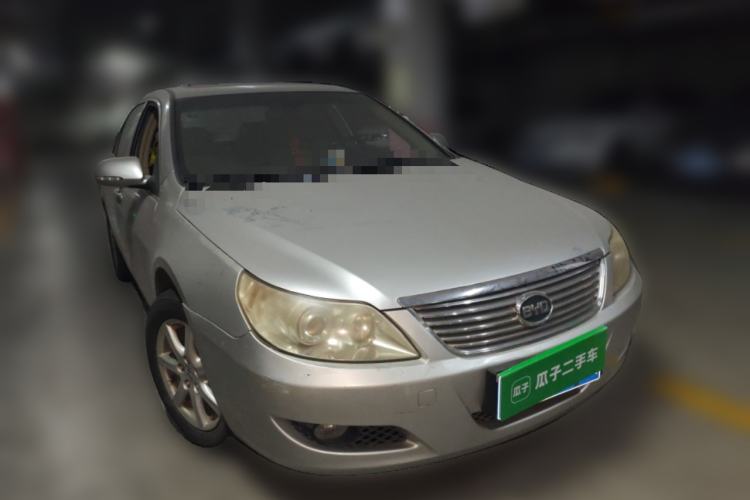 Used BYD F6 2011 Golden Edition 2.0L CVT Deluxe Model Front Right 45 Deg