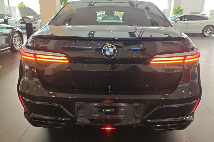 Used BMW 7 Series 2023 735Li M Sport Package
