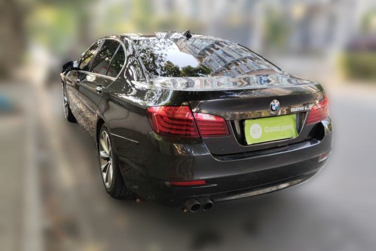 Used BMW 5 Series 2017 525Li Leading Model
