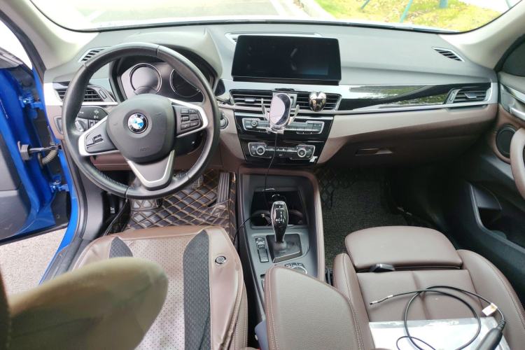 Used BMW X1 2020 sDrive25Li Leading Model Center Console