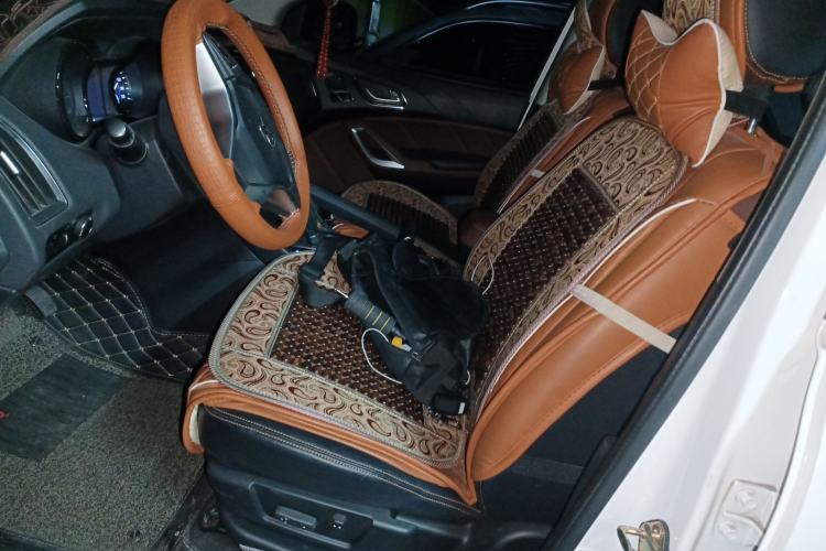 Used JMC Yusheng S350 2016 2.0T Automatic All-Wheel Drive Gasoline Luxury Version with Sunroof 5 Seats
