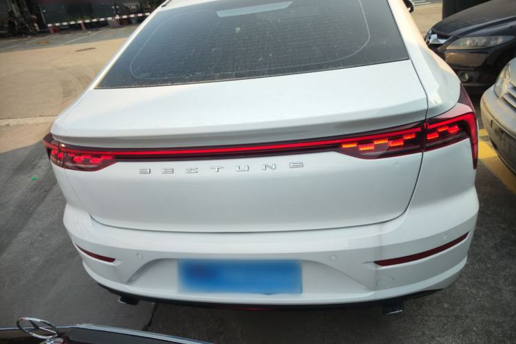 Used Bestune B70 2022 Third Generation 1.5T Automatic Enjoyment Version Rear