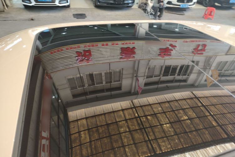 Used ORA Good Cat 2023 401 km Standard Range Premium Version Lithium Iron Phosphate
