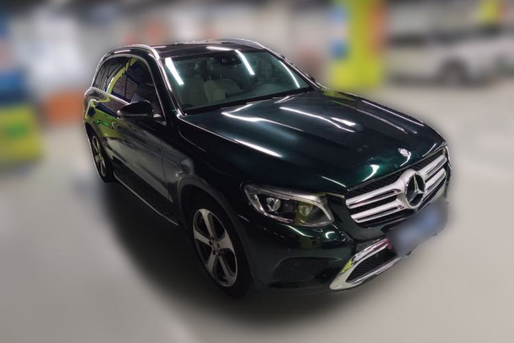 Used Mercedes-Benz GLC 2016 GLC 300 4MATIC Dynamic Model Front Right 45 Deg