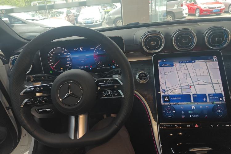 Used Mercedes-Benz C-Class 2025 Facelift C 260 L Sport Edition Center Console