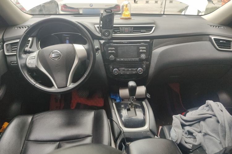 Used Nissan X-Trail 2014 2.5L CVT Luxury Edition 4WD
