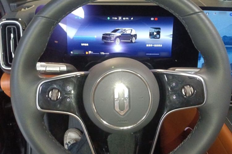 Used Hima AITO M9 2024 Range-Extended Ultra Version 42 kWh 6-Seater Model Steering Wheel