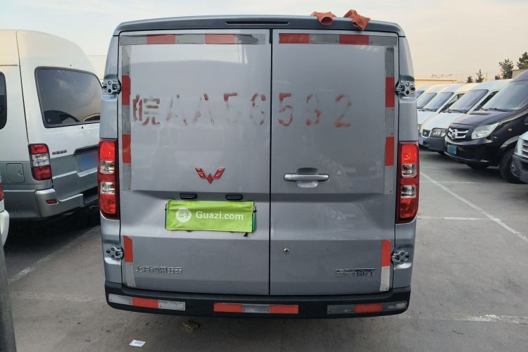 Used Wuling Yangguang 2024 300km Range Practical Window-Sealed Version 60kW
