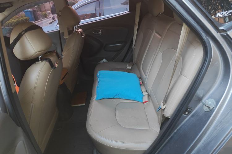 Used Hyundai ix35 2010 2.0L Automatic Two-Wheel Drive Elite Edition GLS
