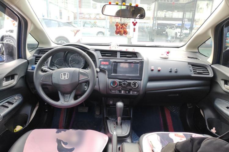 Used Honda Fit 2016 1.5L LXS CVT Comfort Sunroof Version Center Console