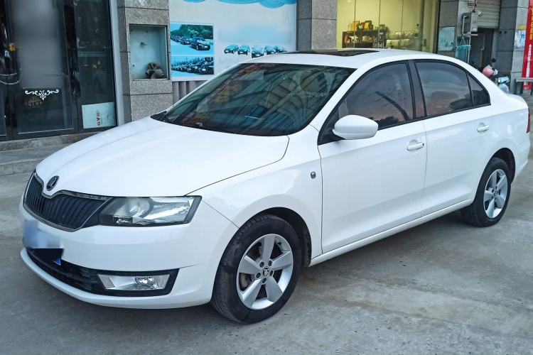 Used Skoda Rapid 2015 1.6L Automatic Smart Selection Model