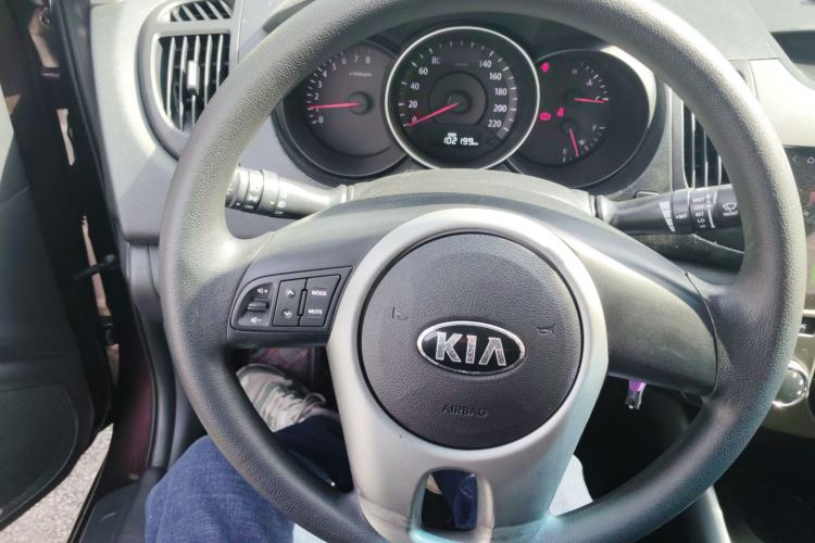 Used Kia Forte 2014 1.6L MT GL
