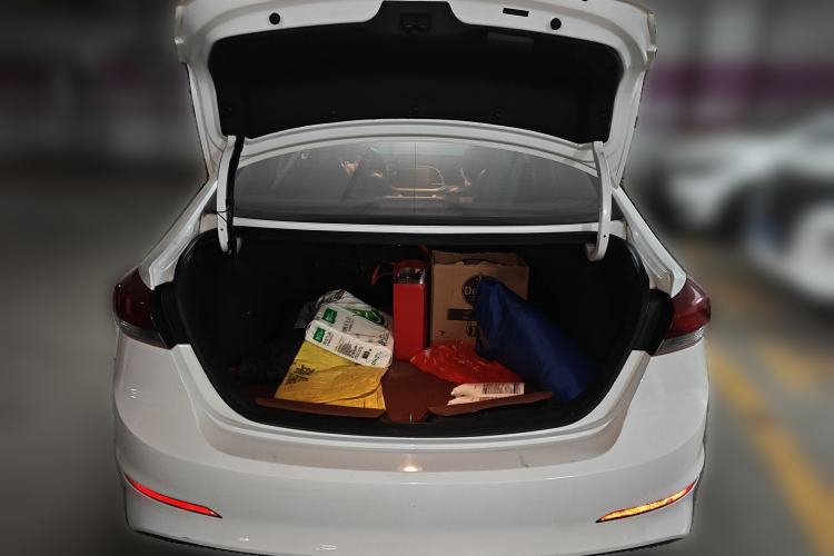 Used Hyundai Elantra (6th Generation / Lingdong) 2016 1.6L Manual ZhiXuan·Youth Edition Trunk