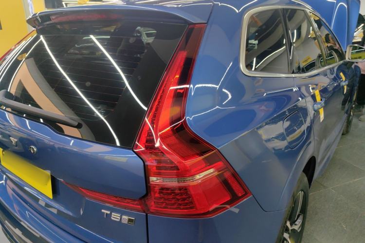 Used Volvo XC60 2019 T5 4x4 Smart & Dynamic Sport Edition China VI Standard
