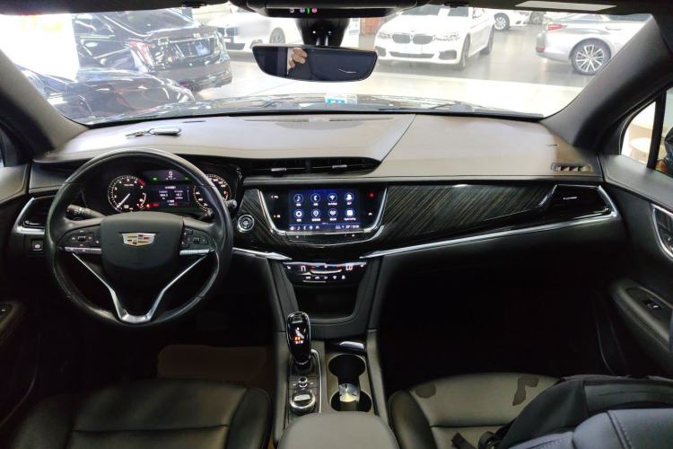 Used Cadillac XT6 2022 2.0T Six-Seater Two-Wheel-Drive Luxury Version
