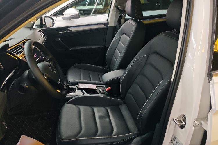 Used Volkswagen Tiguan L New Energy 2021 430 PHEV Plug-in Hybrid Flagship Edition Left Front Seat