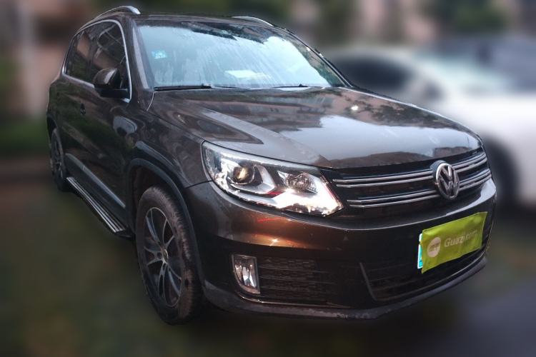 Used Volkswagen Tiguan 2013 1.8TSI Automatic Two-Wheel Drive Luxury Model Front Right 45 Deg