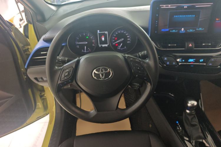 Used Toyota C-HR 2018 2.0L Coolway Leading Edition China V Standard
