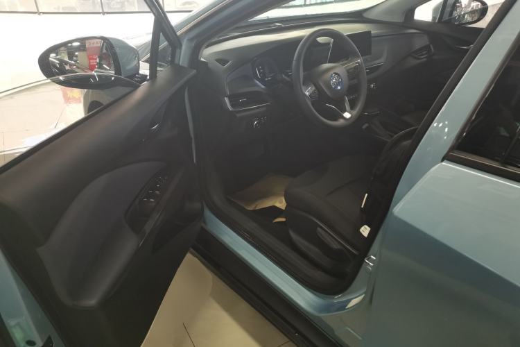 Used Buick Velite 6 2019 Connected Fashion Model