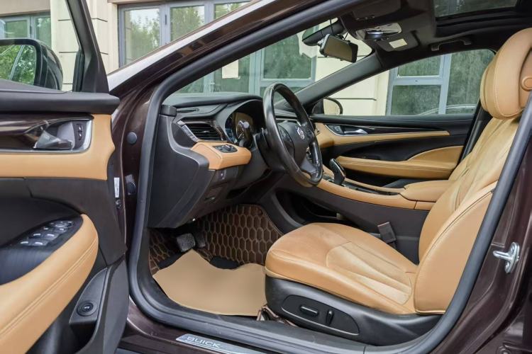 Used Buick LaCrosse 2018 28T Elite Edition Left Front Seat