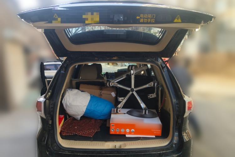 Used Toyota Highlander 2015 2.0T Four-Wheel Drive Elite Edition 7-Seater Trunk