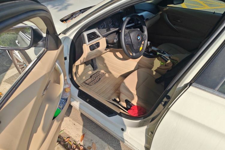 Used BMW 3 Series 2014 320Li Fashion Model
