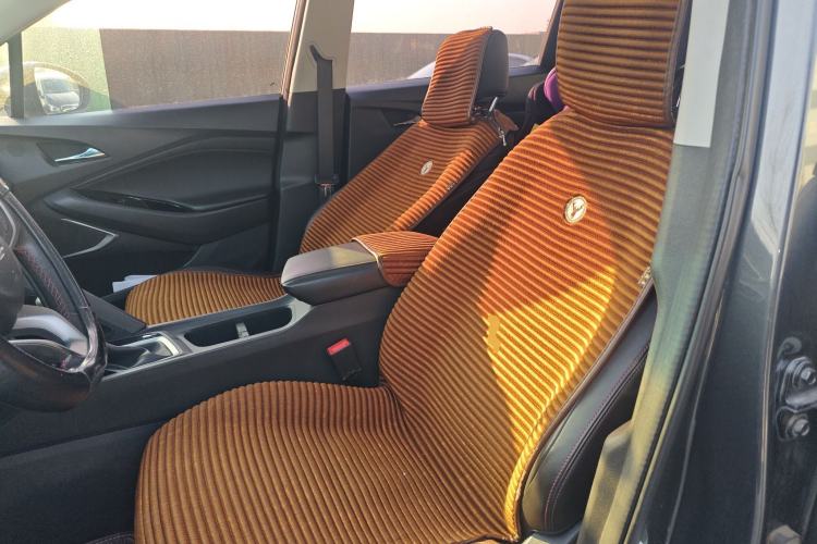 Used Chevrolet Orlando 2019 Redline 530T Automatic Enjoyment Version (5+2 Seating) China VI Left Front Seat