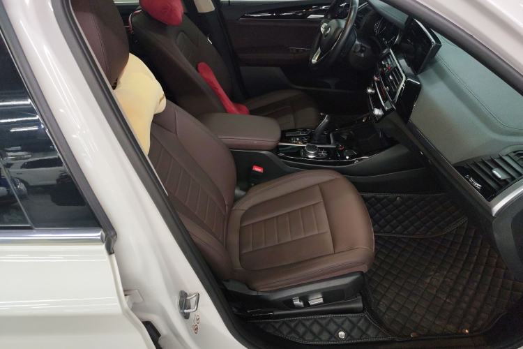 Used BMW X3 2018 xDrive25i Luxury Package China VI Emission Standard Right Front Seat