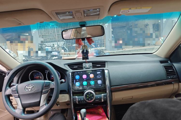 Used Toyota Reiz 2012 2.5V Fengdu Elite Stylish Edition Center Console